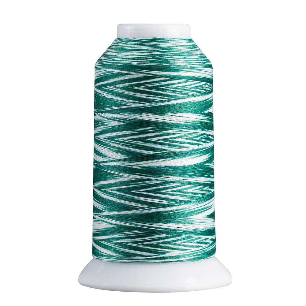 825 Green/White Superior Spirit Variegated Polyester Thread